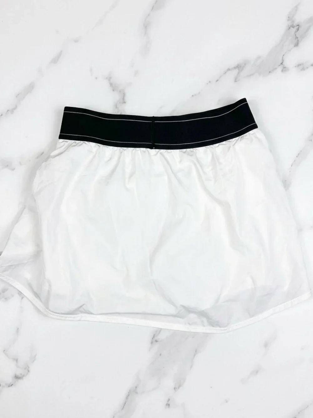 Alo Yoga Match Point Tennis White Skirt - All Sizes - Picture 3 of 4